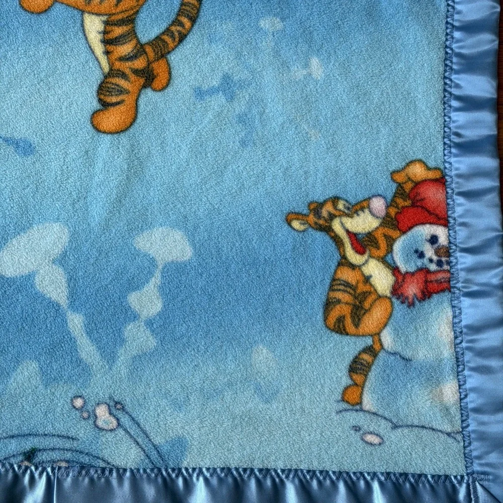 Disney Baby Blue Tigger Baby Blanket Satin Silky Edge Lovey Crown Crafts